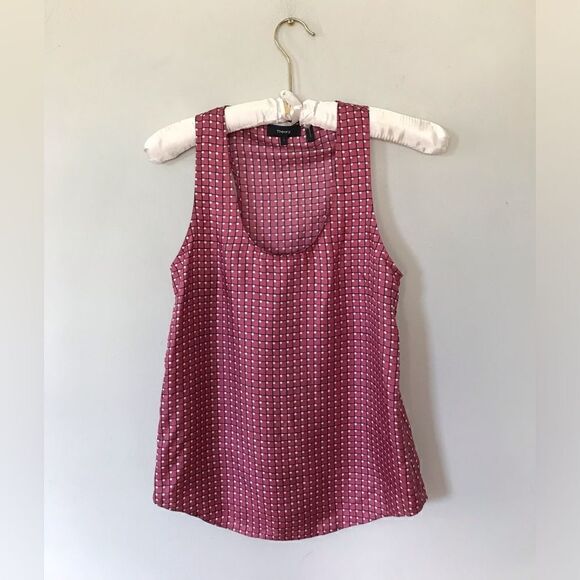 Theory | like new | Racer 100% Silk Tank in rose pink scoop neck size large - Picture 3 of 6